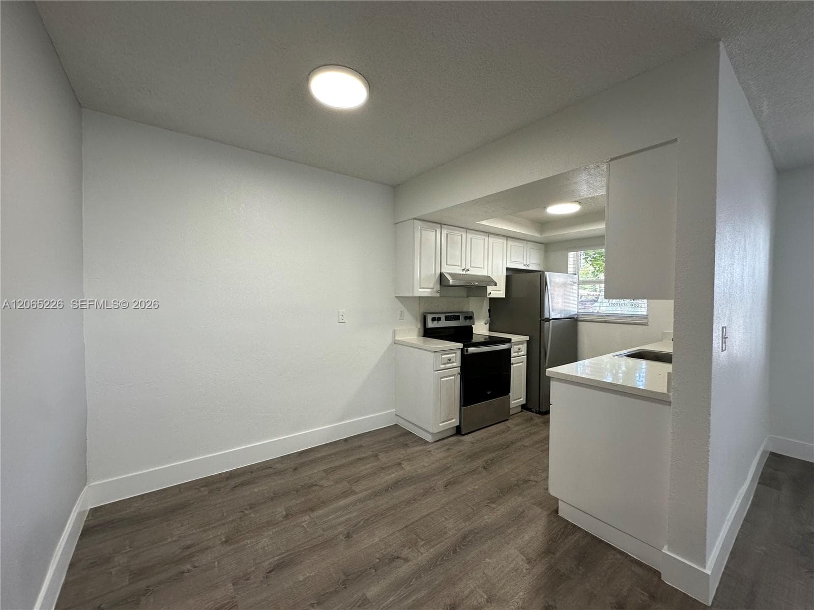 3660 NE 11th Ave # 4, Oakland Park FL 33334 photo 2