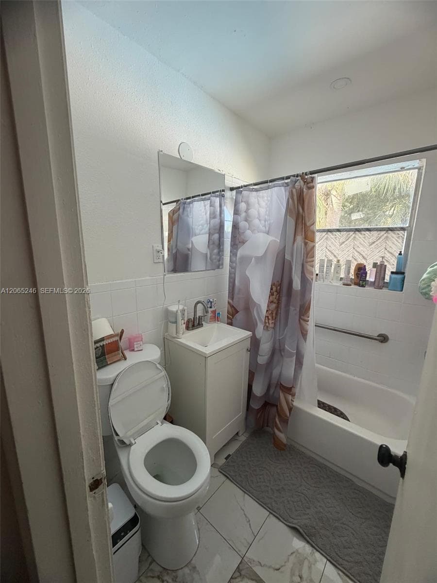 331 NW 39th Ave, Lauderhill FL 33311 photo 3