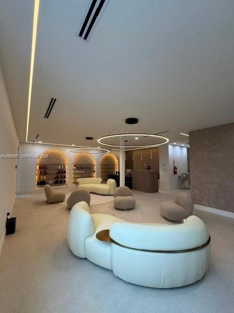 9 N Dixie Hwy # 2, Hallandale Beach FL 33009