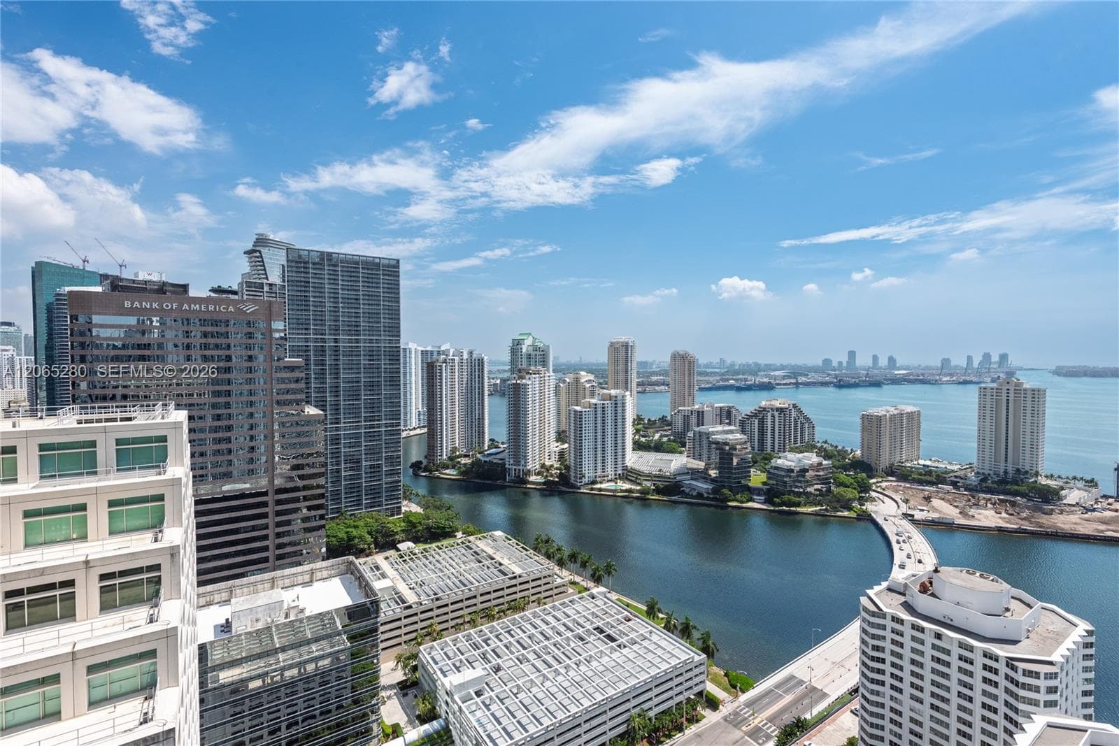 950 Brickell Bay Dr # 3904, Miami FL 33131 photo 4