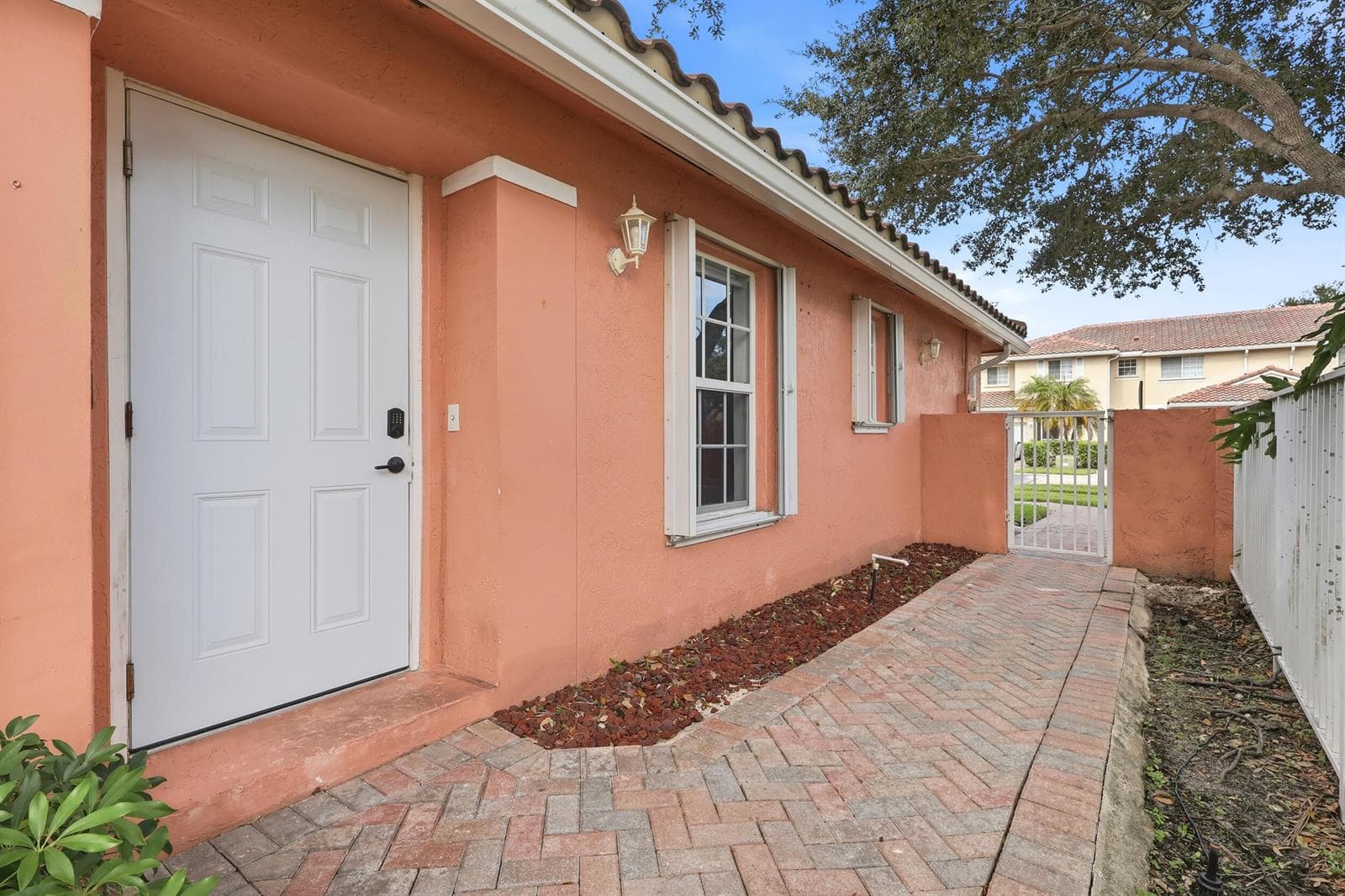 3990 NW 91ST Terrace, Sunrise FL 33351 photo 5