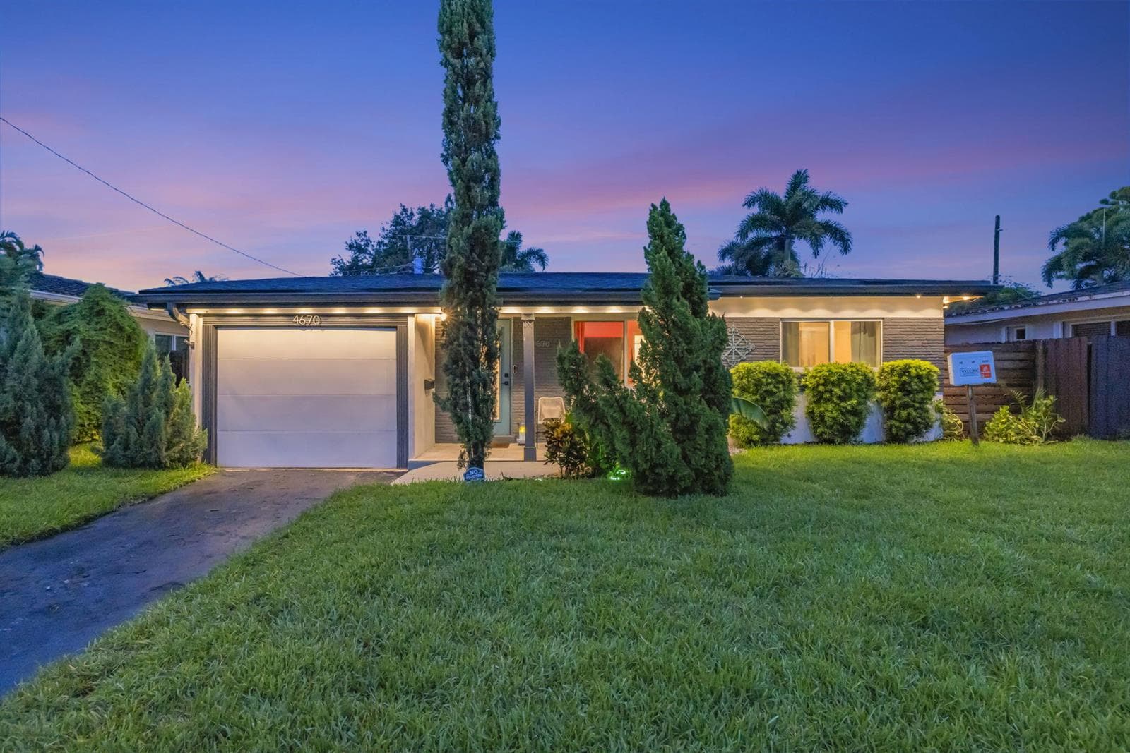 4670 NE 4TH Avenue, Oakland Park FL 33334