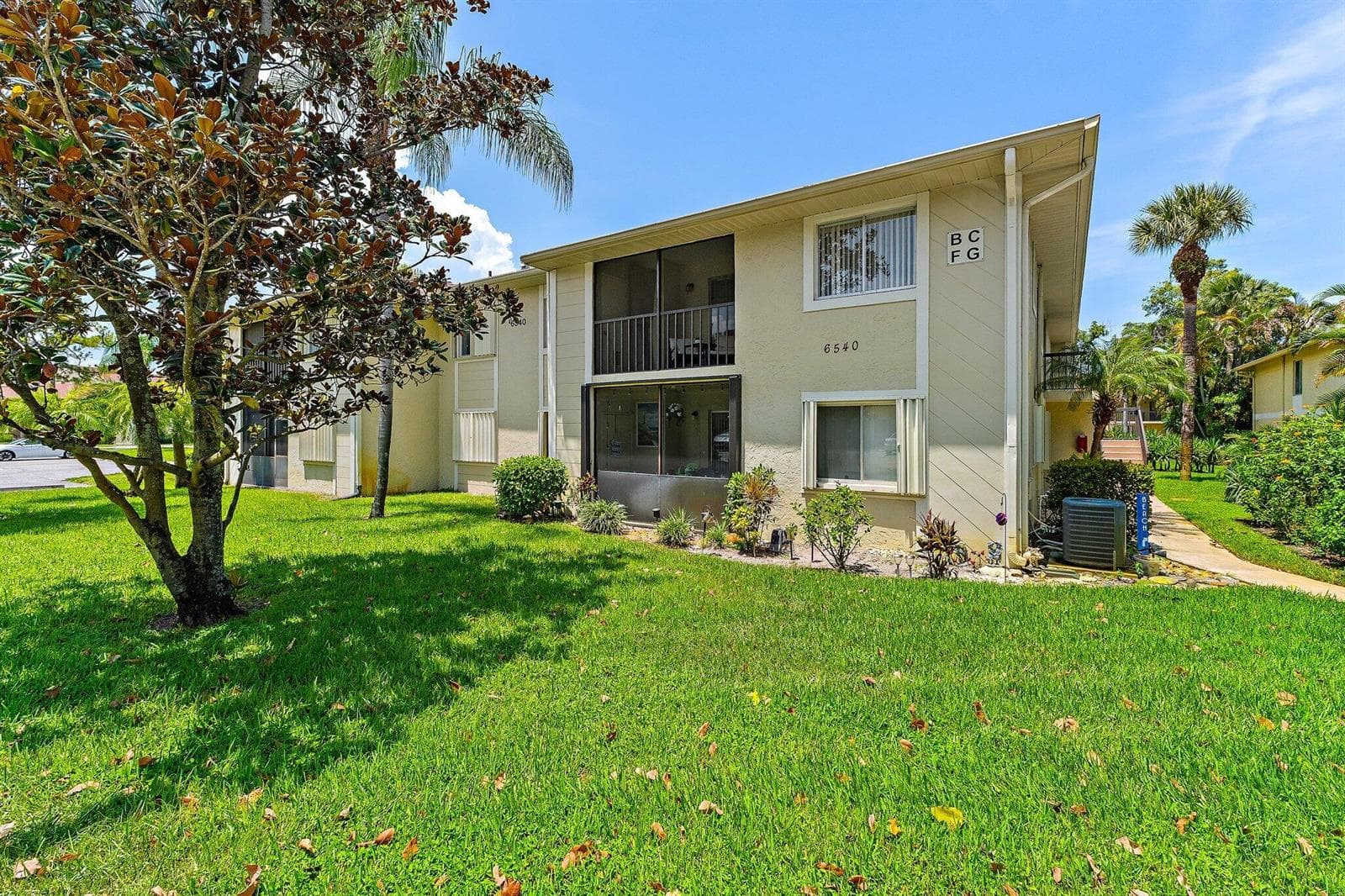 6540 Chasewood Drive # F, Jupiter FL 33458 photo 2