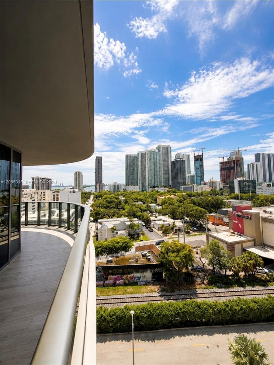 121 NE 34th St # 904, Miami FL 33137 photo 5