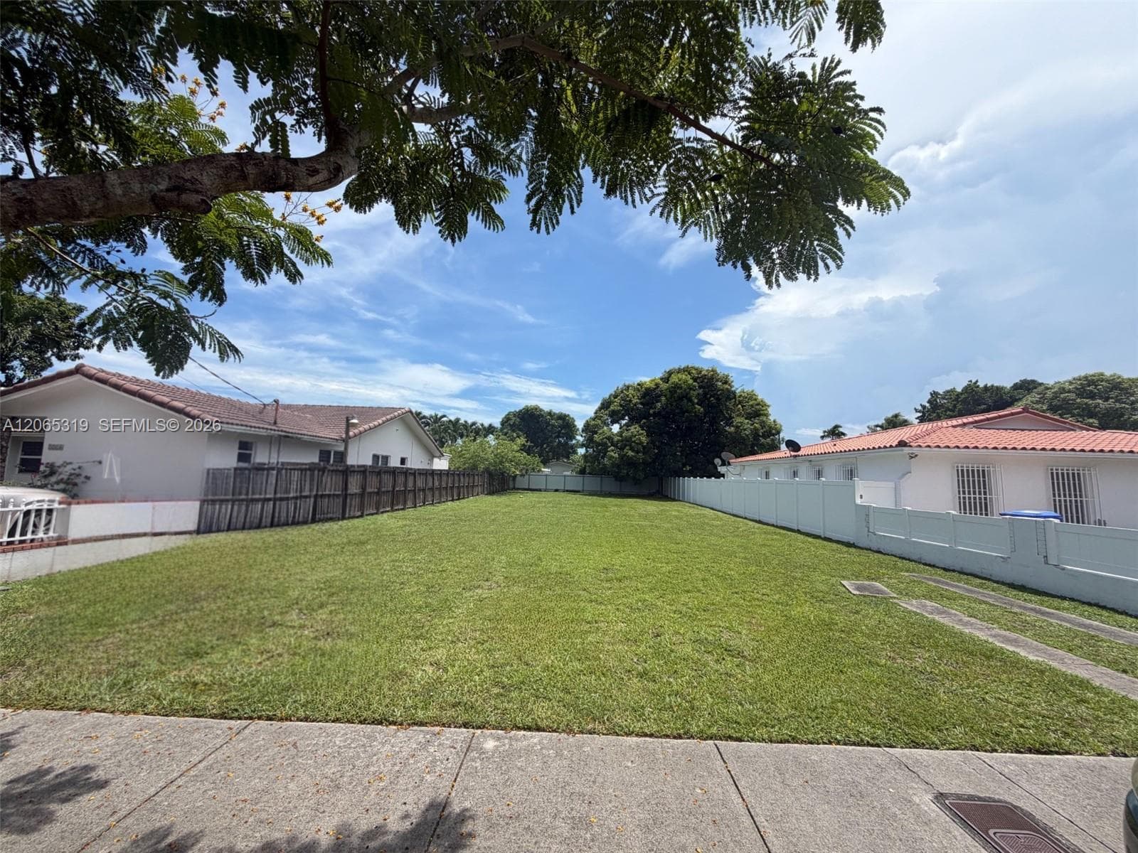 5520 SW 1st St, Miami FL 33134