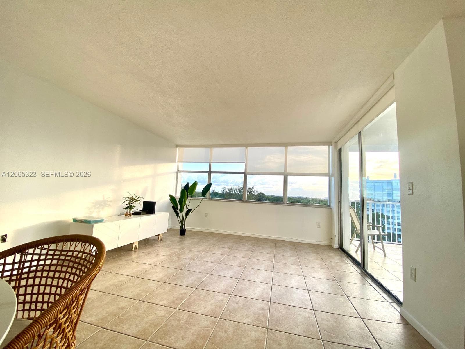 1300 NE Miami Gardens Dr # 713E, Miami FL 33179 photo 5
