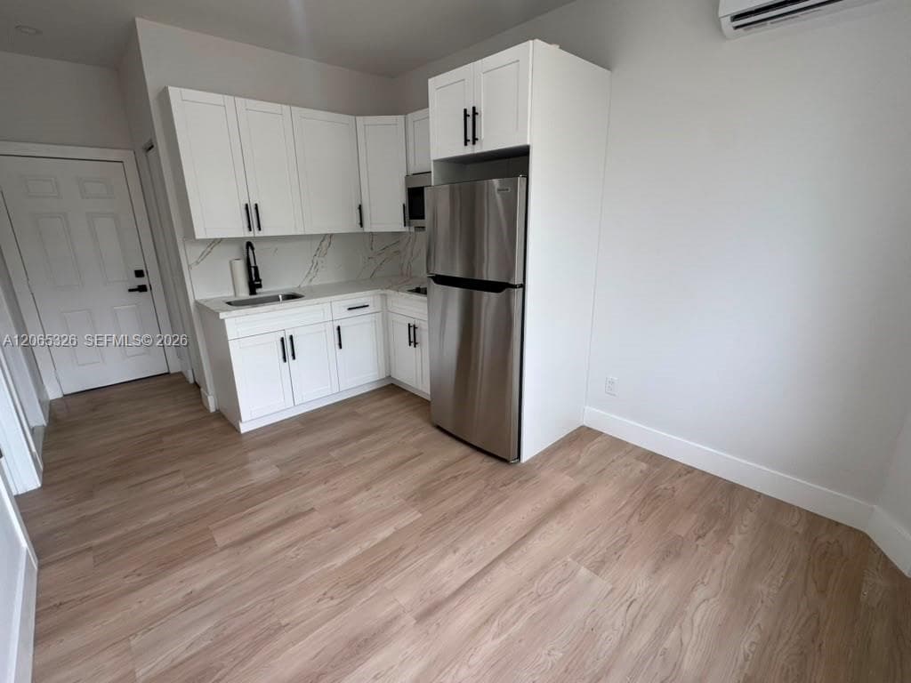 2425 SW 6th St # 1, Miami, FL 33135 photo 5