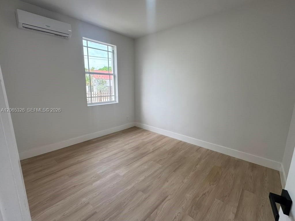 2425 SW 6th St # 1, Miami, FL 33135 photo 4