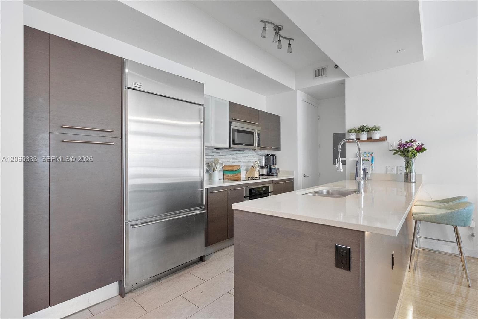 55 SE 6th St # 4305, Miami FL 33131 photo 3