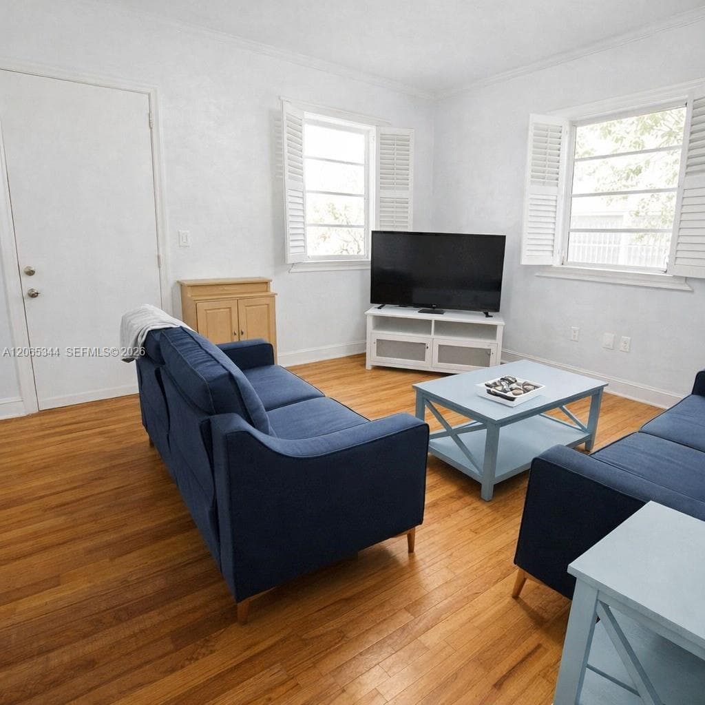 928 Euclid Ave # 6, Miami Beach FL 33139 photo 3