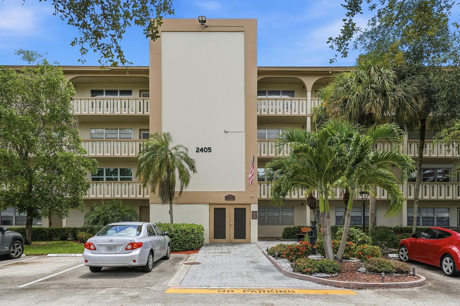 2405 Antigua Circle # L1, Coconut Creek FL 33066 photo 2