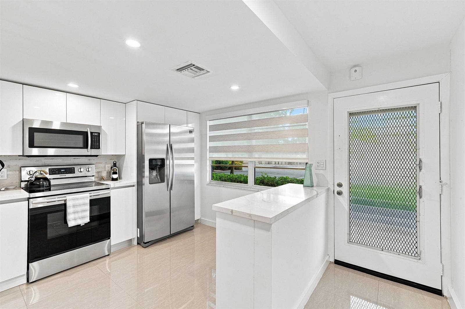 2405 Antigua Circle # L1, Coconut Creek FL 33066 photo 4