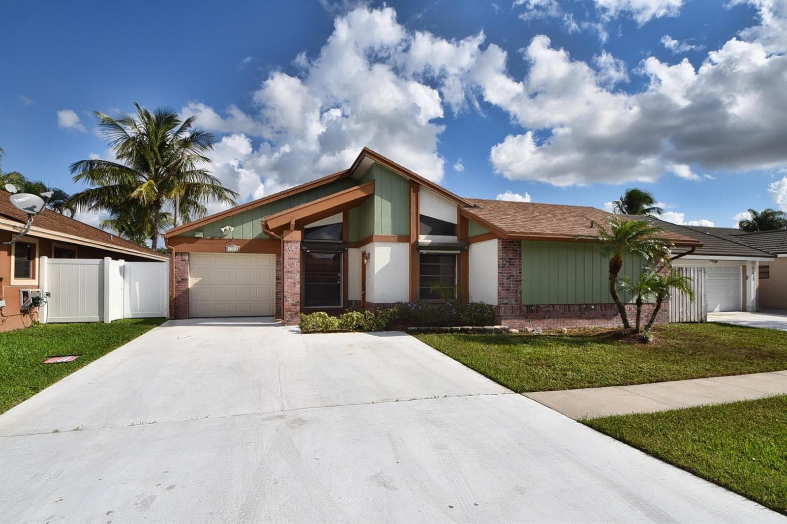 21518 SUMMERTRACE Circle, Boca Raton FL 33428