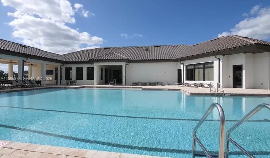 14008 Oviedo Pl, Fort Myers FL 33905 photo 4