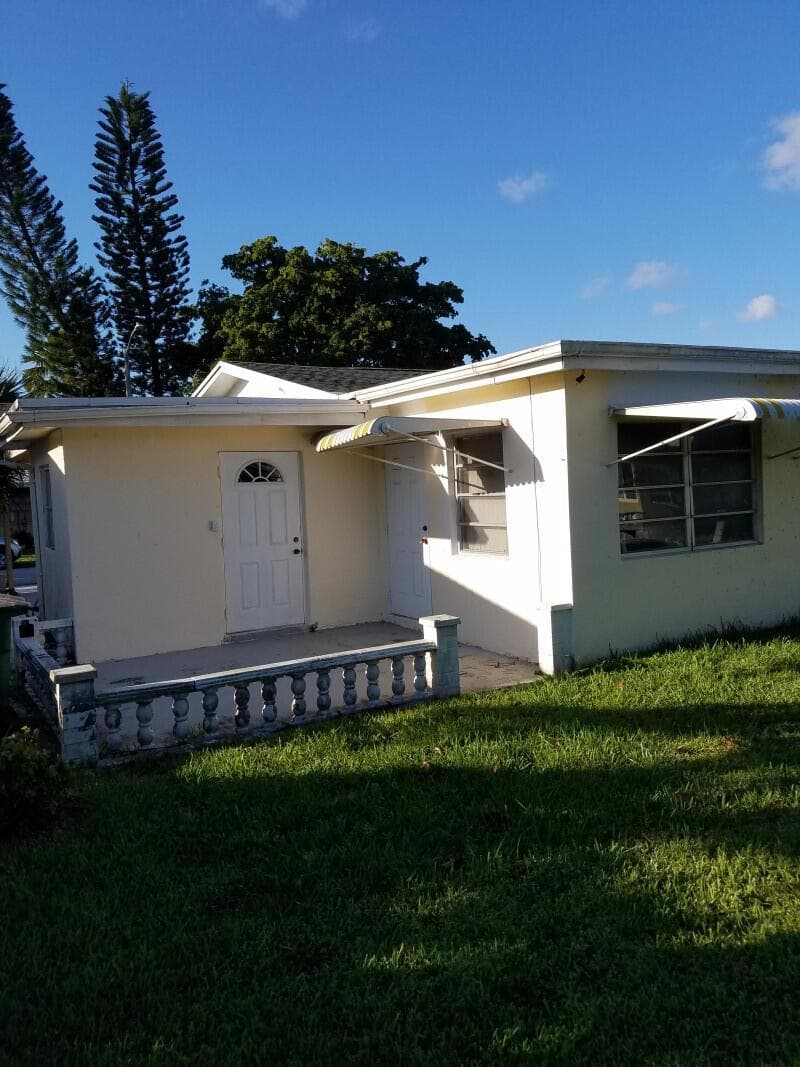 4934 NW 55th Street, Tamarac FL 33319 photo 2