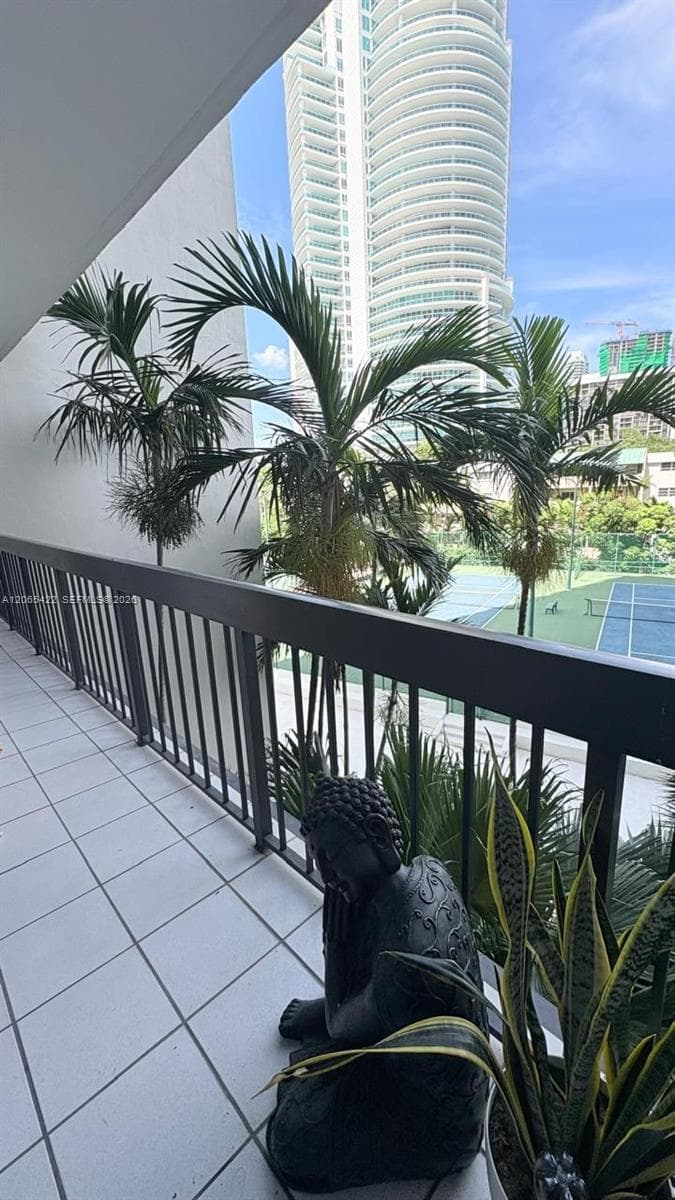 2333 Brickell Ave # 315, Miami FL 33129