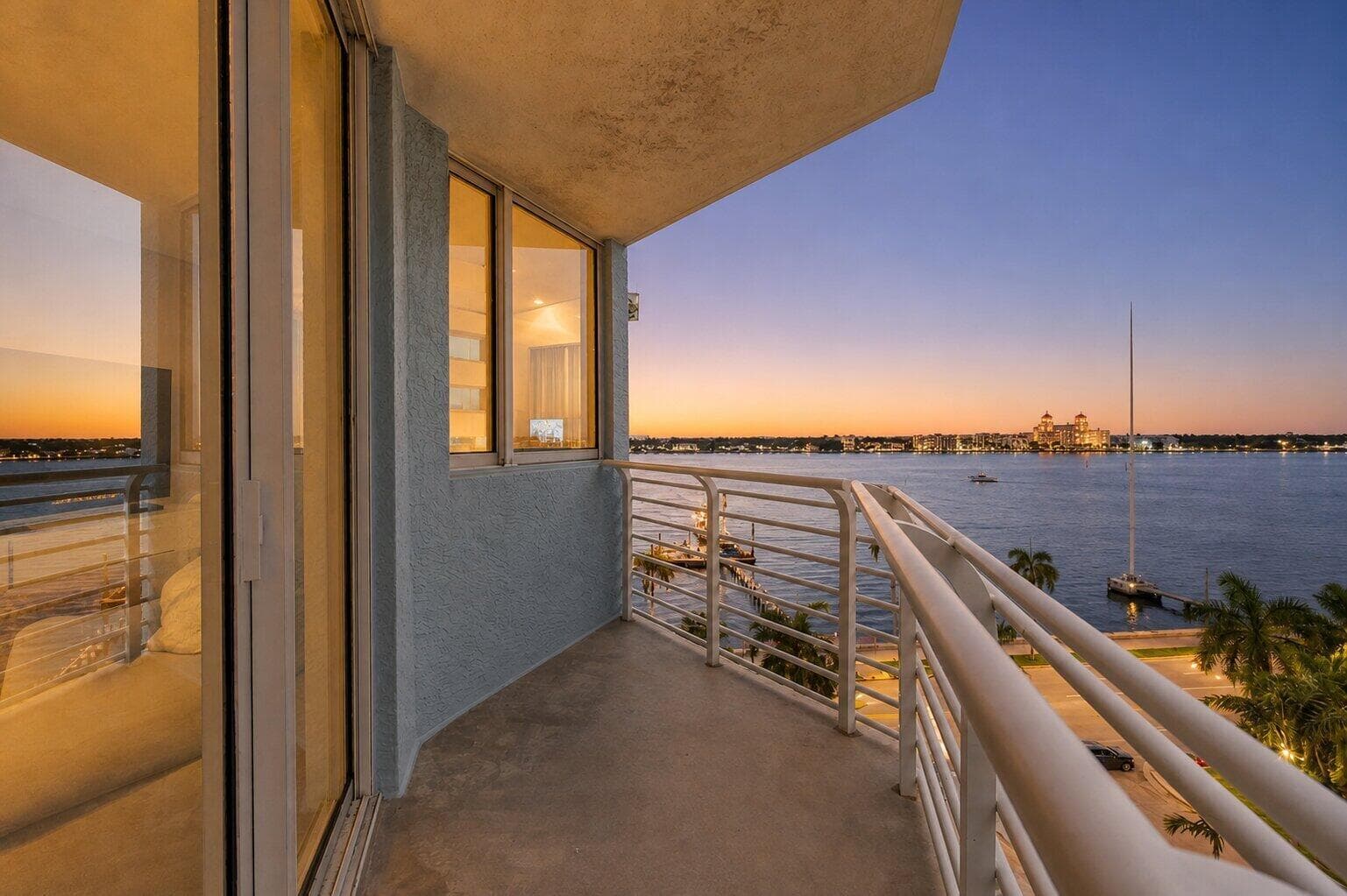 1551 N FLAGLER Drive # 817, West Palm Beach FL 33401 photo 3