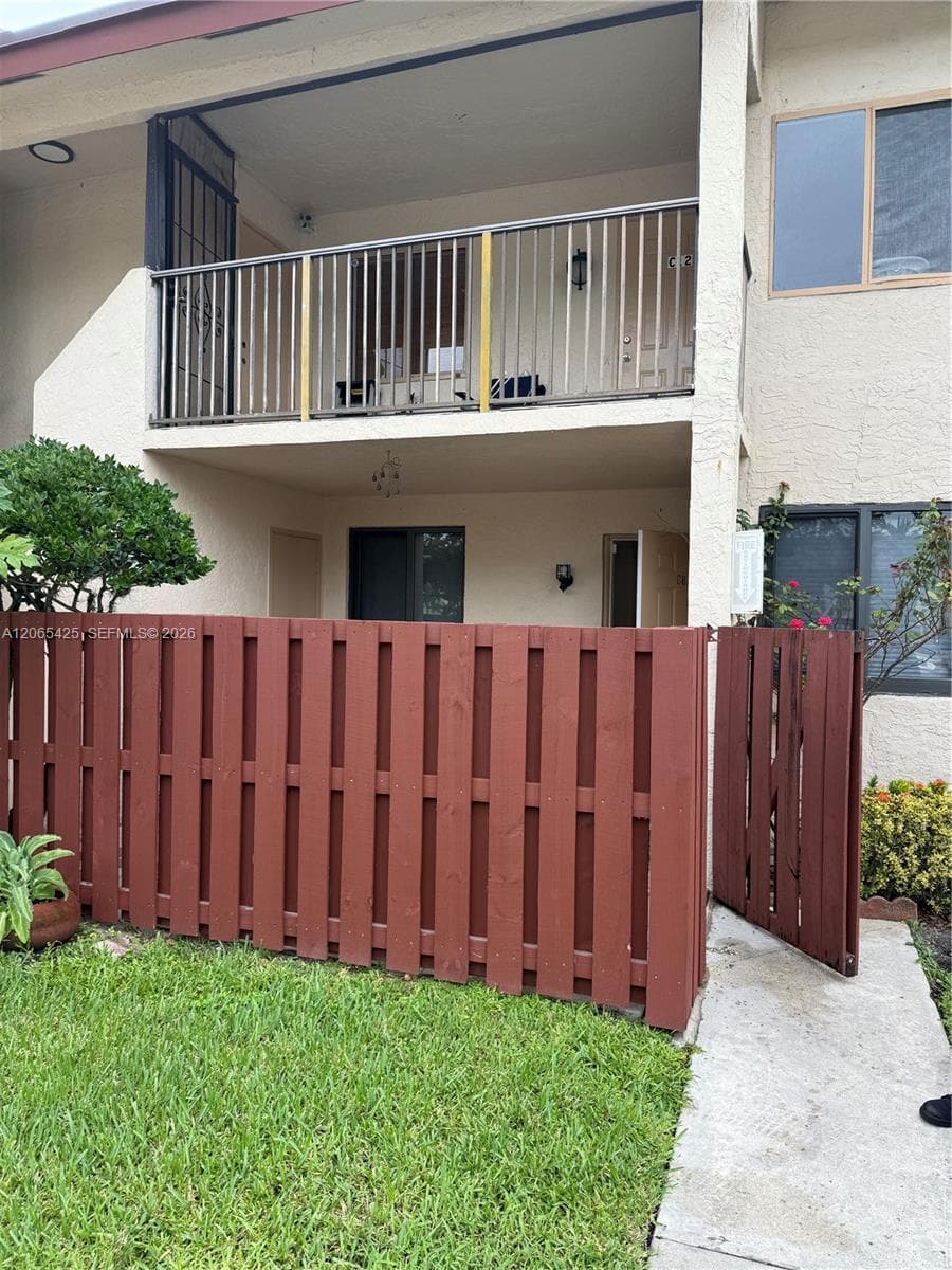 7901 Southgate Blvd # C6, North Lauderdale FL 33068