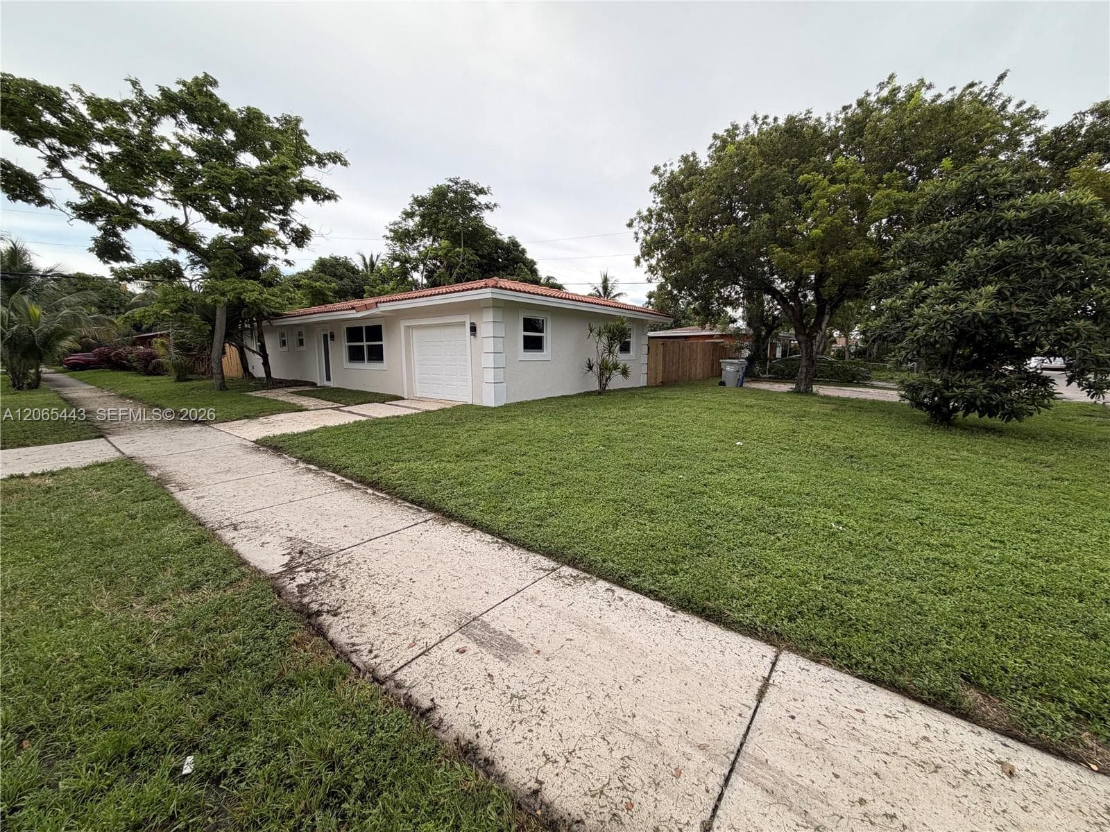 110 NE 17th Ct, Pompano Beach FL 33060 photo 2
