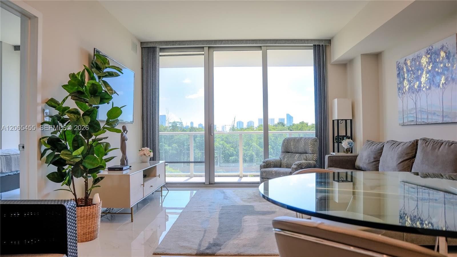 16385 Biscayne Blvd # # 419, North Miami Beach FL 33160 photo 2