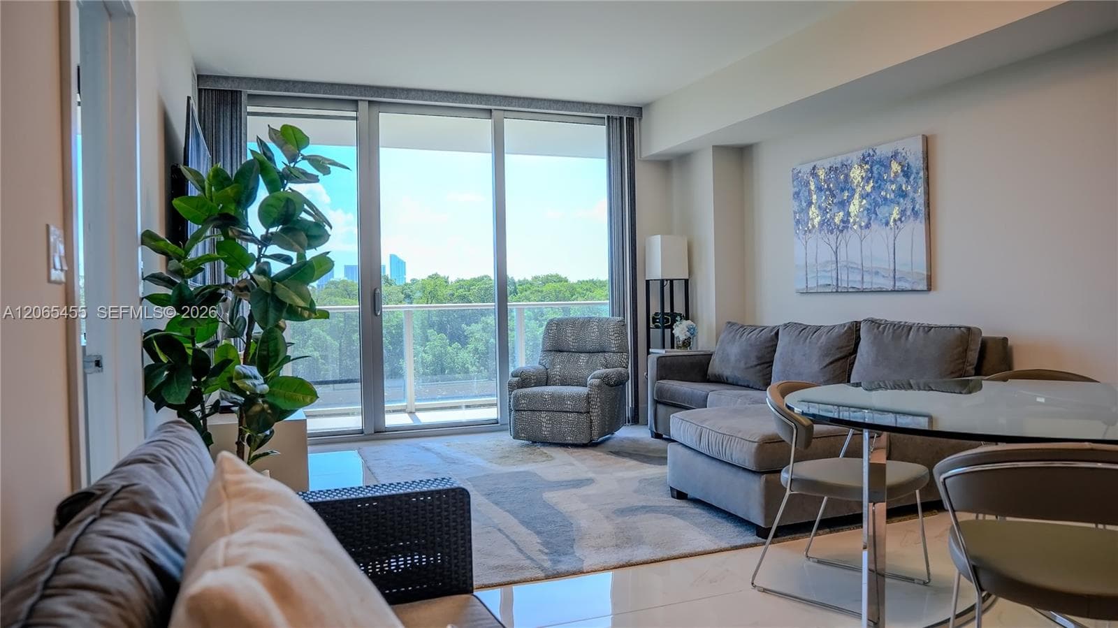 16385 Biscayne Blvd # # 419, North Miami Beach FL 33160 photo 3