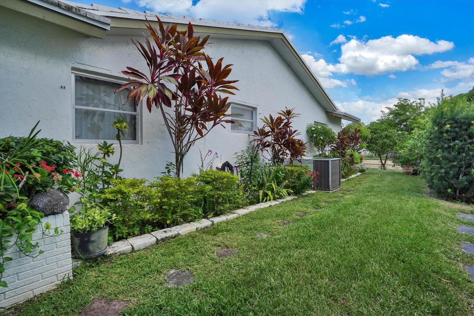 7107 NW 73RD Street, Tamarac FL 33321 photo 5