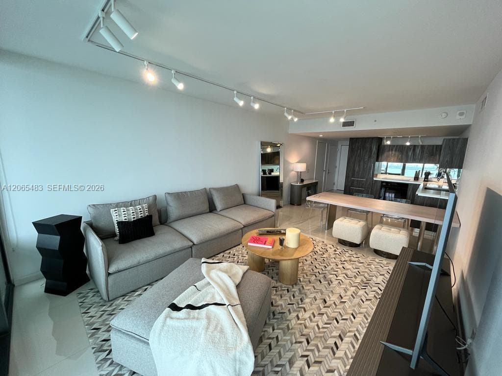 3131 NE 7th Ave # 3003, Miami, FL 33137 photo 5