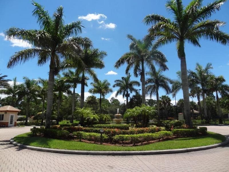260 Crestwood Circle # 102, Royal Palm Beach FL 33411 photo 3