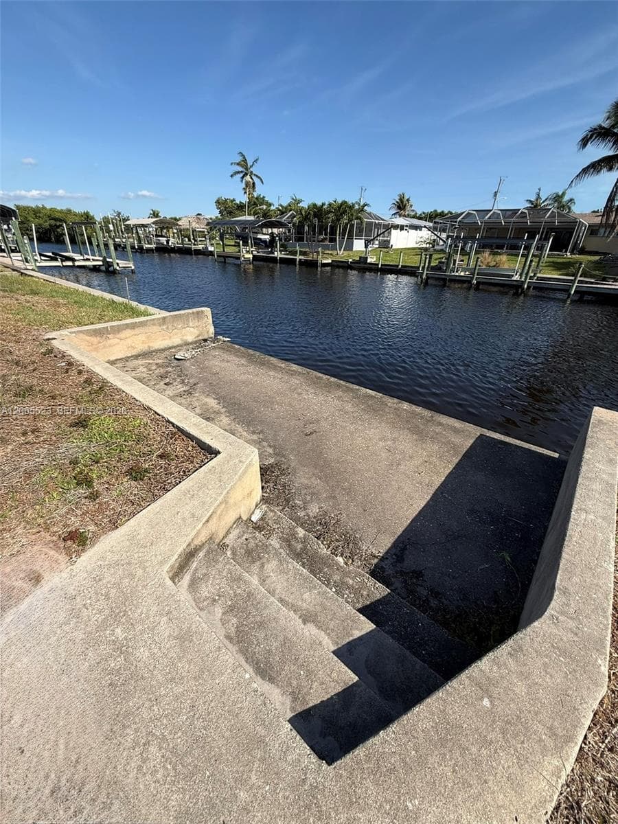 2328 SE 15 Terr, Cape Coral FL 33990 photo 5