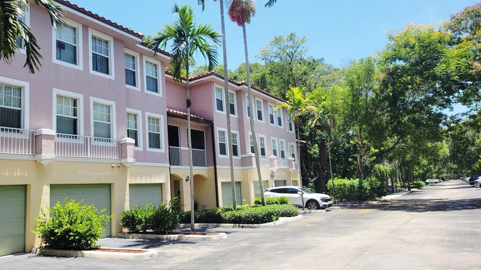 6920 W Sample Road, Coral Springs FL 33067
