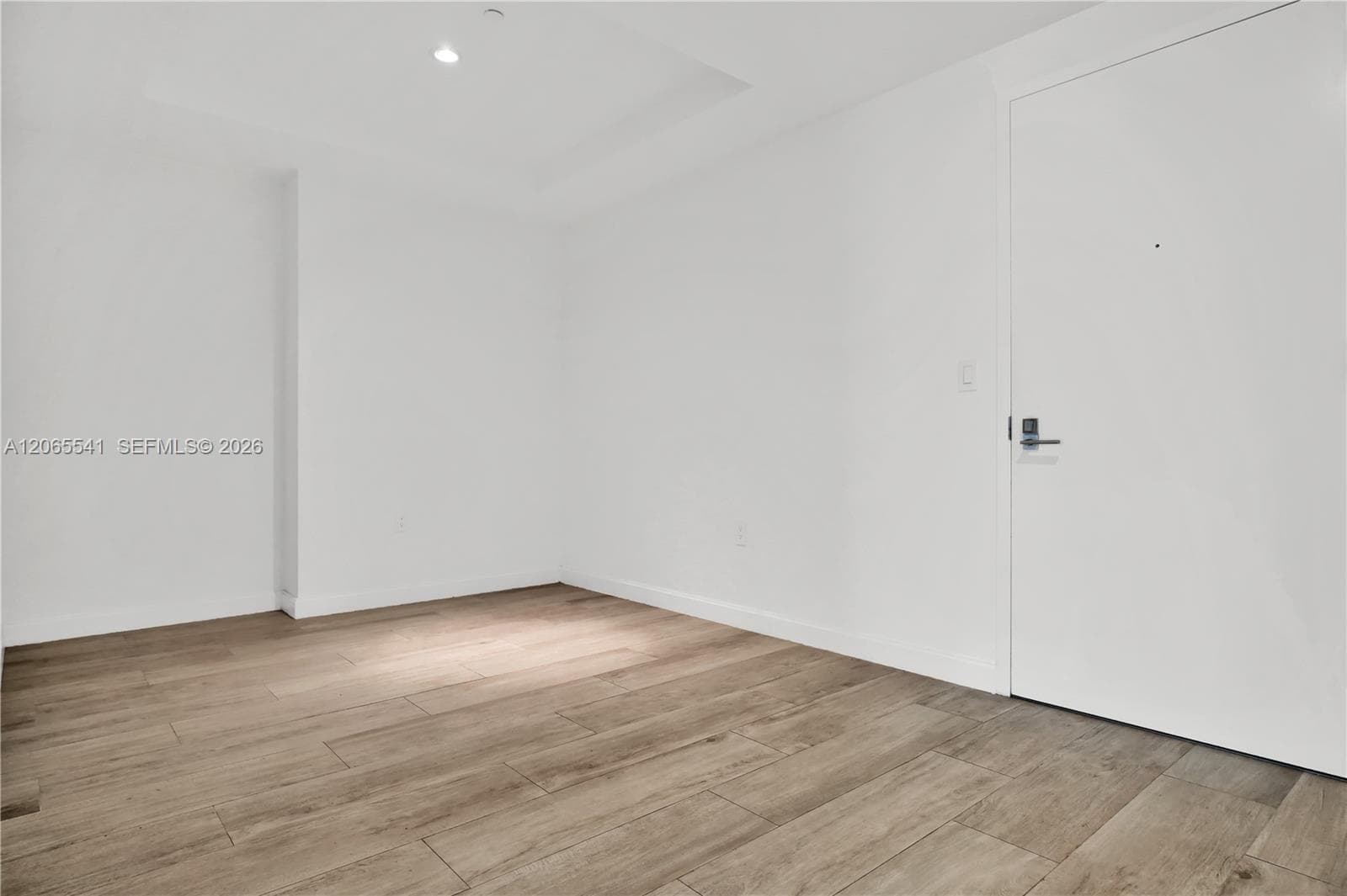 55 SW 9th St # 3504, Miami FL 33130 photo 5