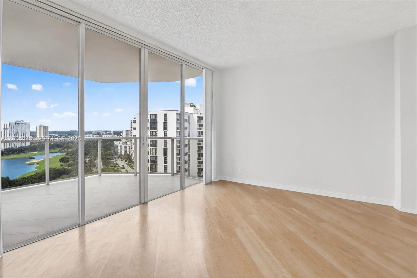 20281 E Country Club Dr # 1801, Aventura FL 33180 photo 3