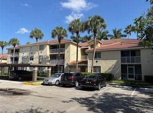 460 S Park Rd # 108, Hollywood FL 33021