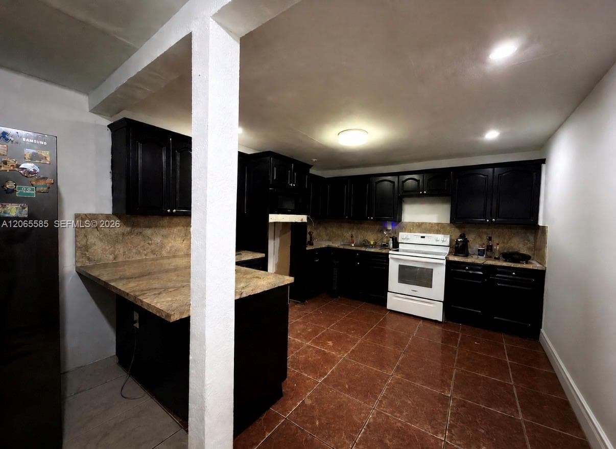 3461 NW 171st St, Miami Gardens FL 33056 photo 2