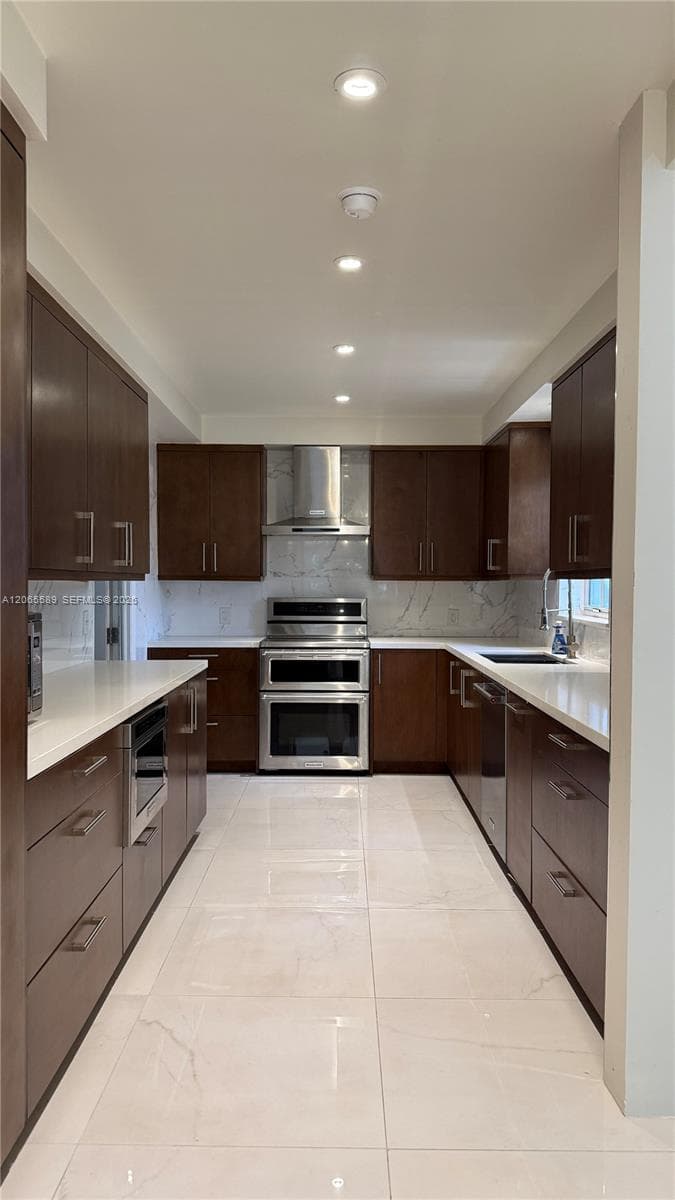 921 Belle Meade Island Dr, Miami, FL 33138 photo 2