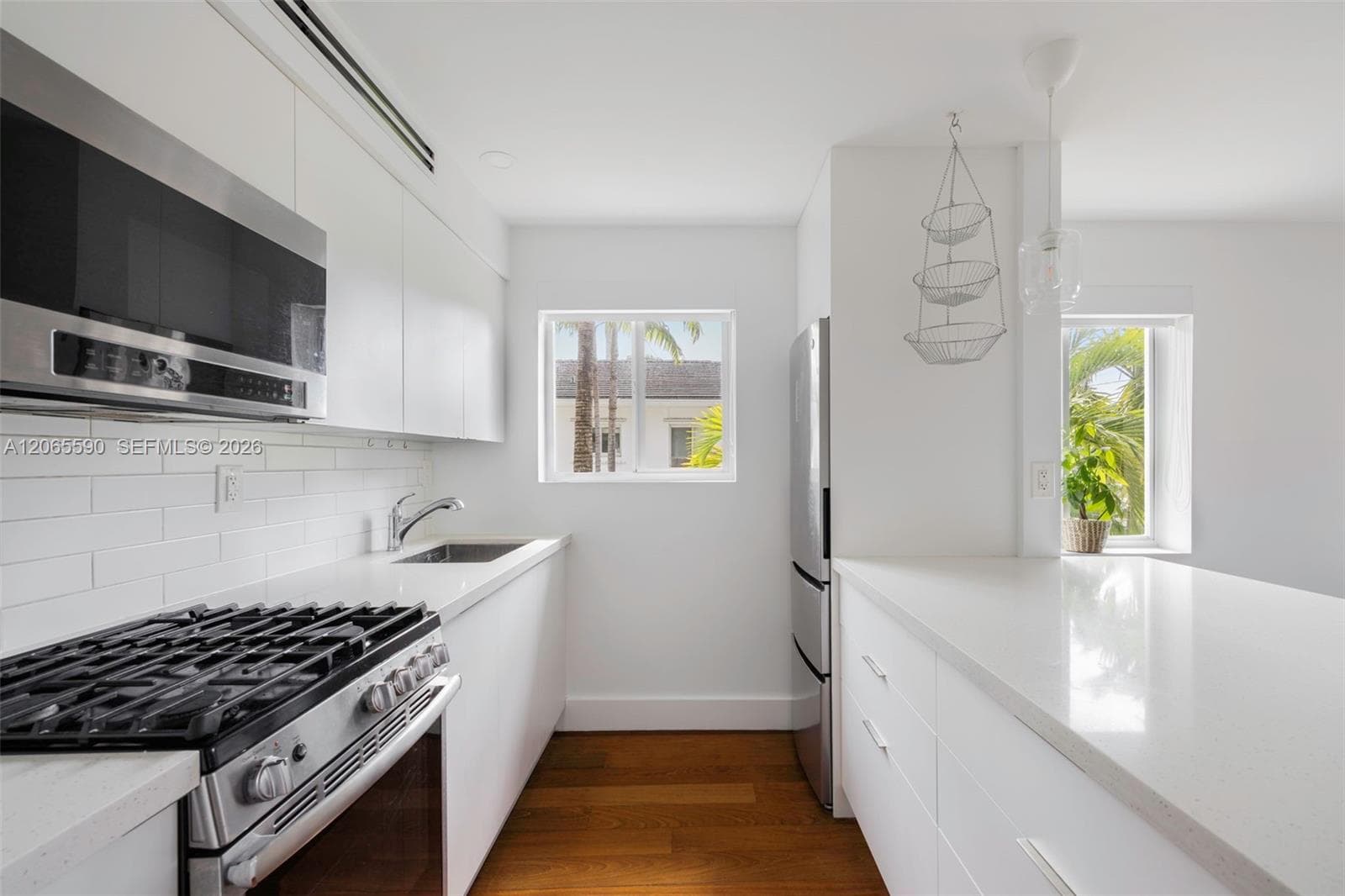 741 6th St # 202-W, Miami Beach FL 33139 photo 2