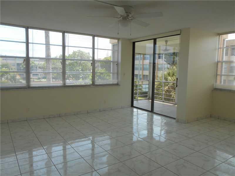 2731 TAFT Street # 309, Hollywood FL 33020
