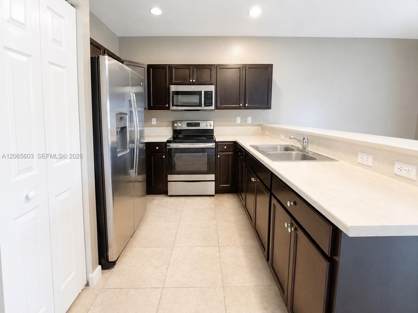 413 SE 32nd Ter # 413, Homestead FL 33033 photo 4
