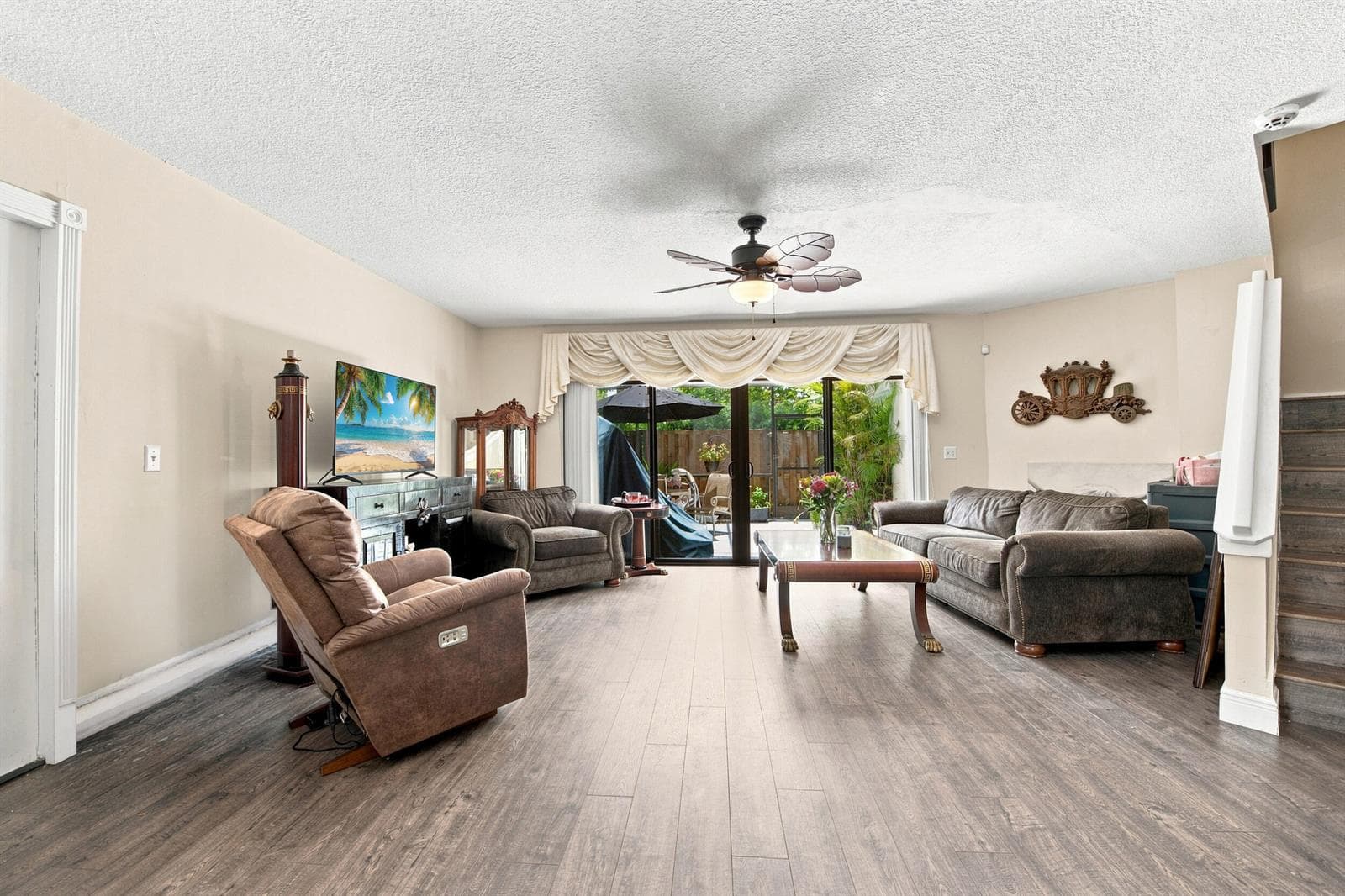 126 WEYBRIDGE Circle # B, Royal Palm Beach FL 33411 photo 3