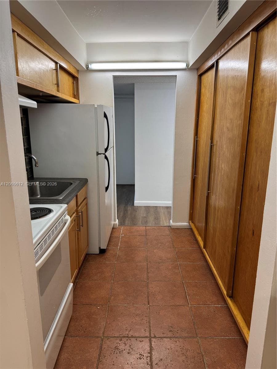 10762 La Placida Dr # 105, Coral Springs FL 33065