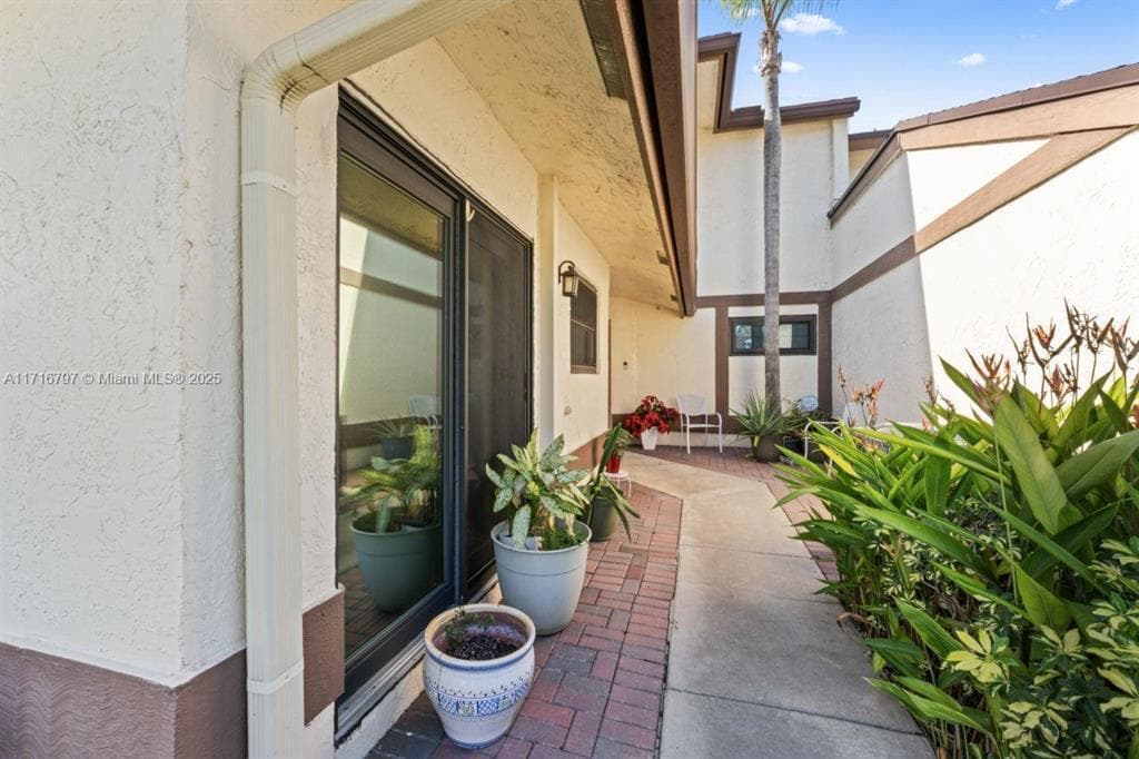 20929 BOCA RIDGE Drive W, Boca Raton FL 33428 photo 3