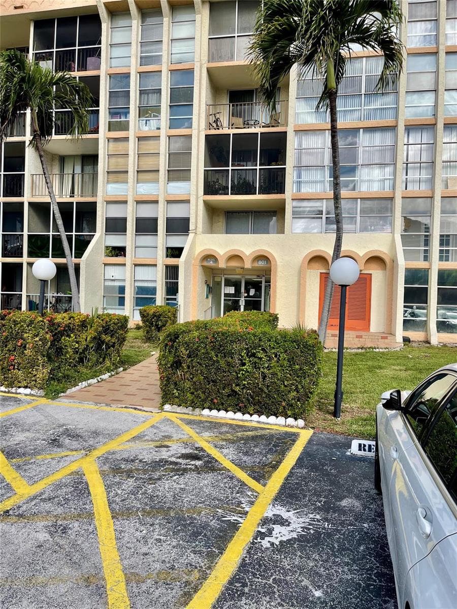 801 THREE ISLANDS Boulevard # 214, Hallandale Beach FL 33009 photo 2