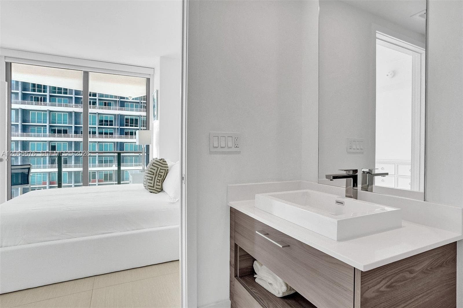 1300 S Miami Ave # 2608, Miami FL 33130 photo 3
