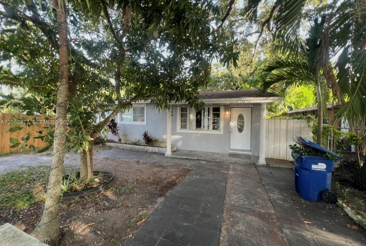 120 NE 185th Ter # 120, Miami FL 33179