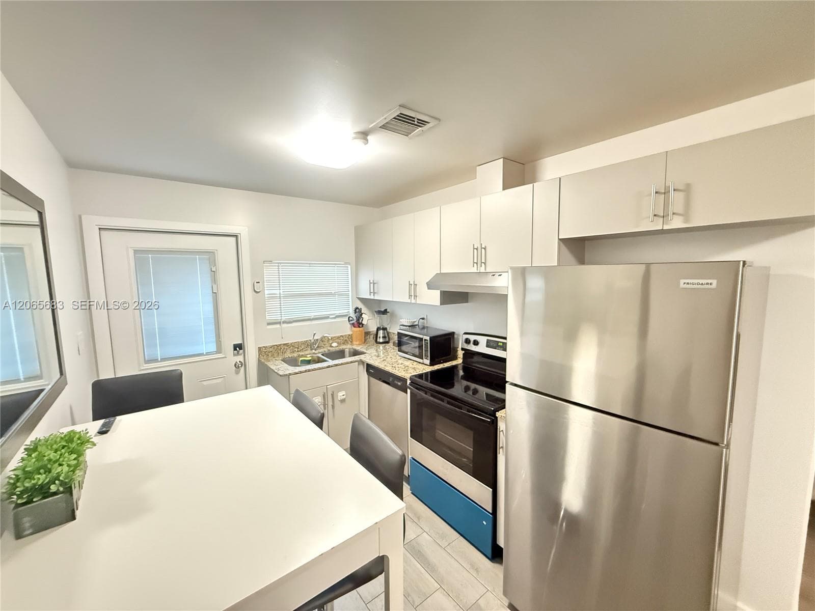 1604 SW 9th St # B, Miami, FL 33135 photo 2