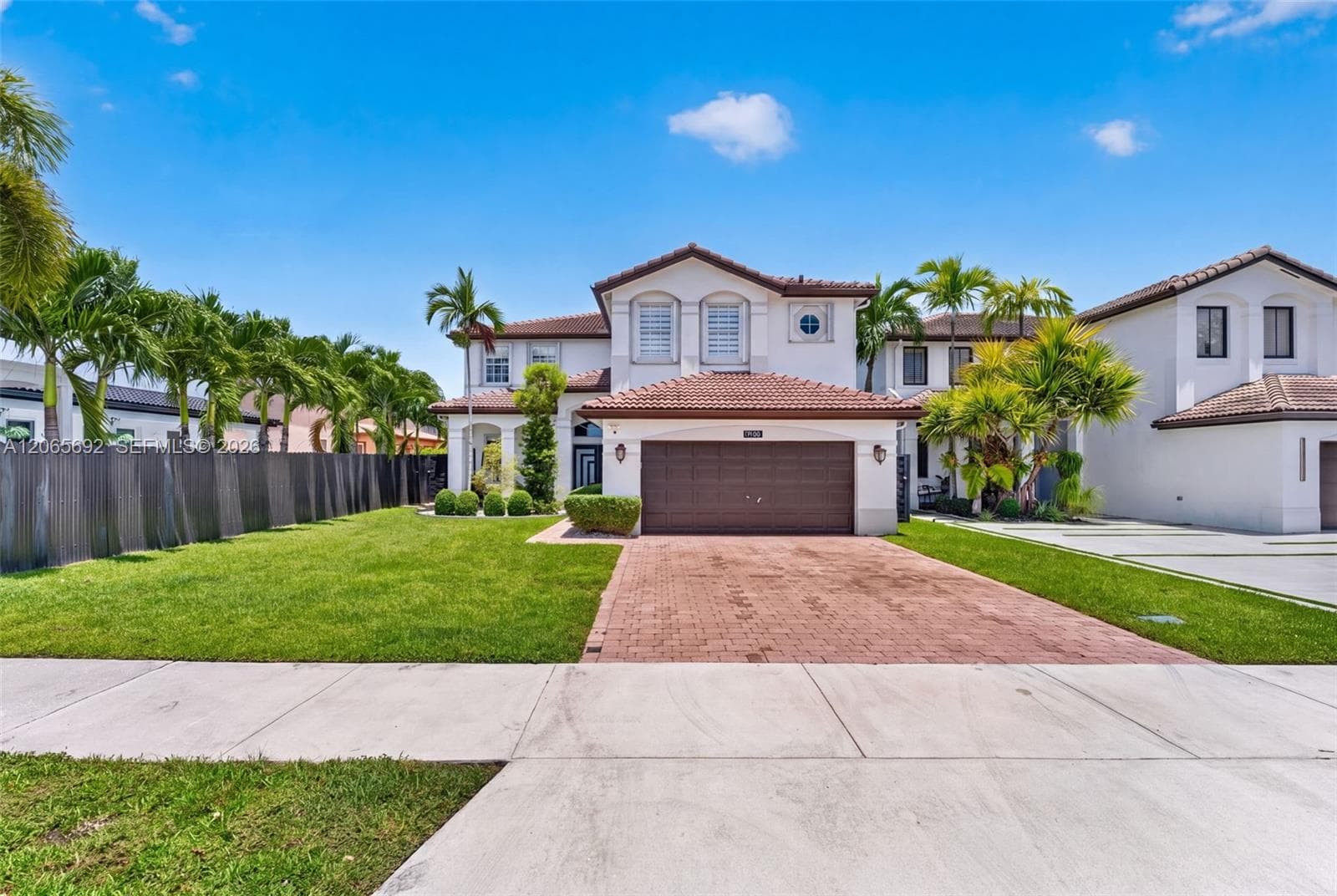 1051 SW 144th Pl, Miami FL 33184 photo 2