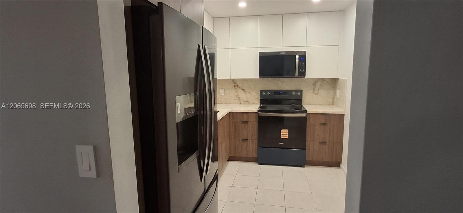 901 Hillcrest Dr # 311, Hollywood FL 33021 photo 2