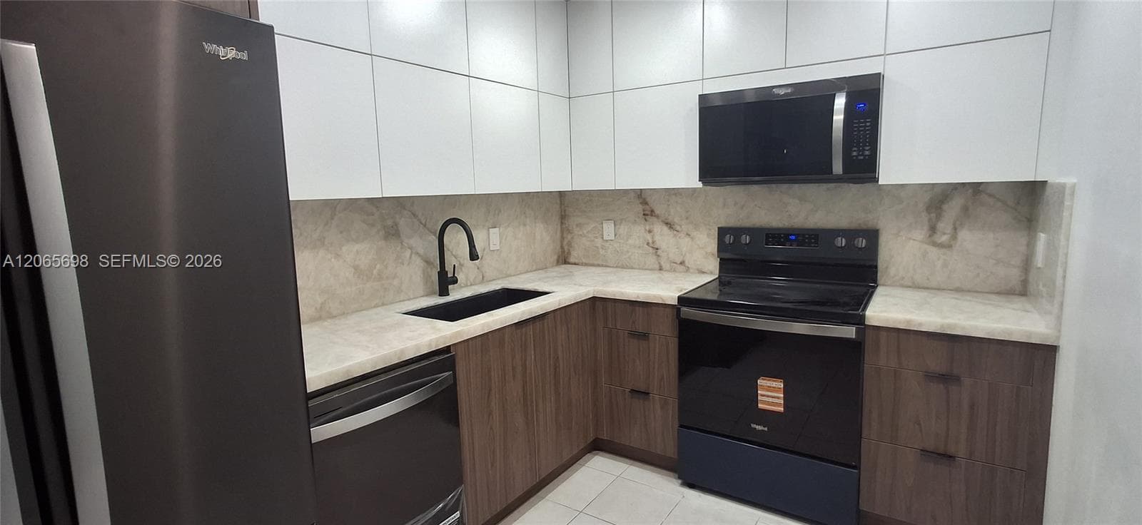 901 Hillcrest Dr # 311, Hollywood FL 33021