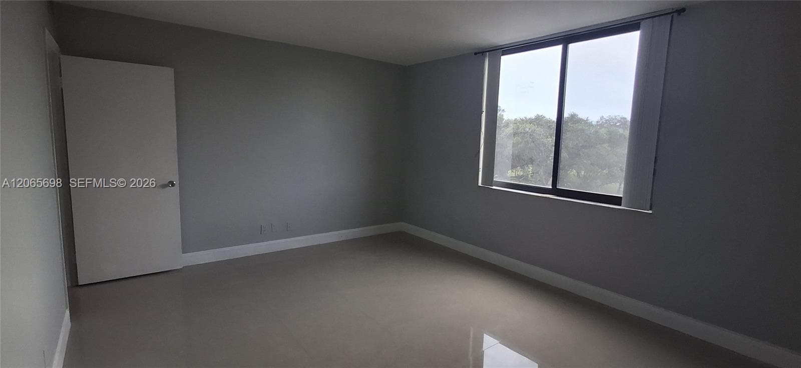 901 Hillcrest Dr # 311, Hollywood FL 33021 photo 5