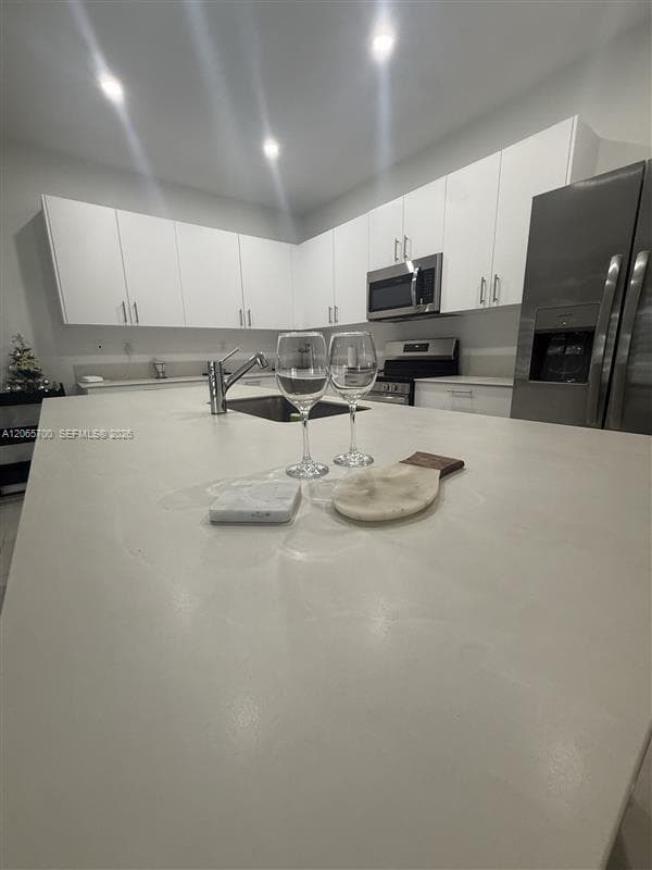 2619 SE 24th Ct, Homestead FL 33035 photo 4